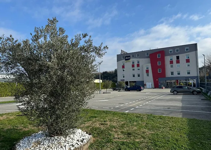 Ace 3* Valence (Drome)