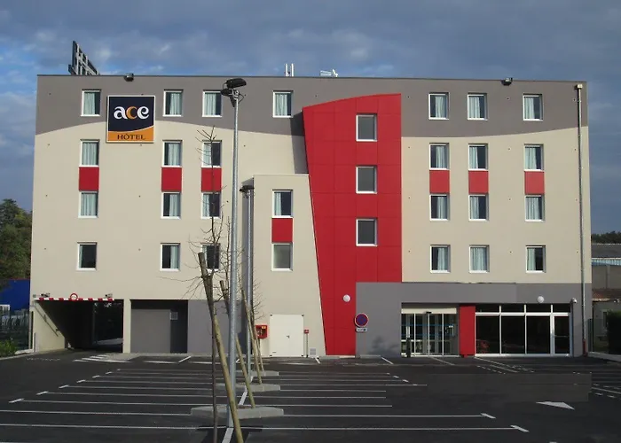 Ace 3* Valence (Drome)