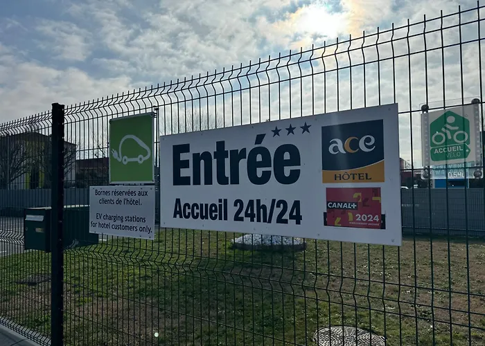 Ξενοδοχείο Ace 3*